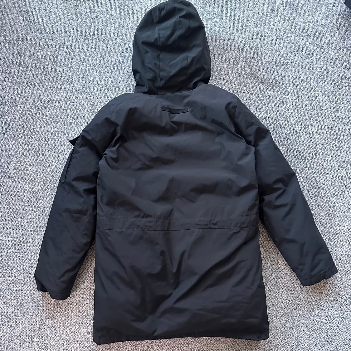 칼하트 블랙 후드 패딩 상품이미지3