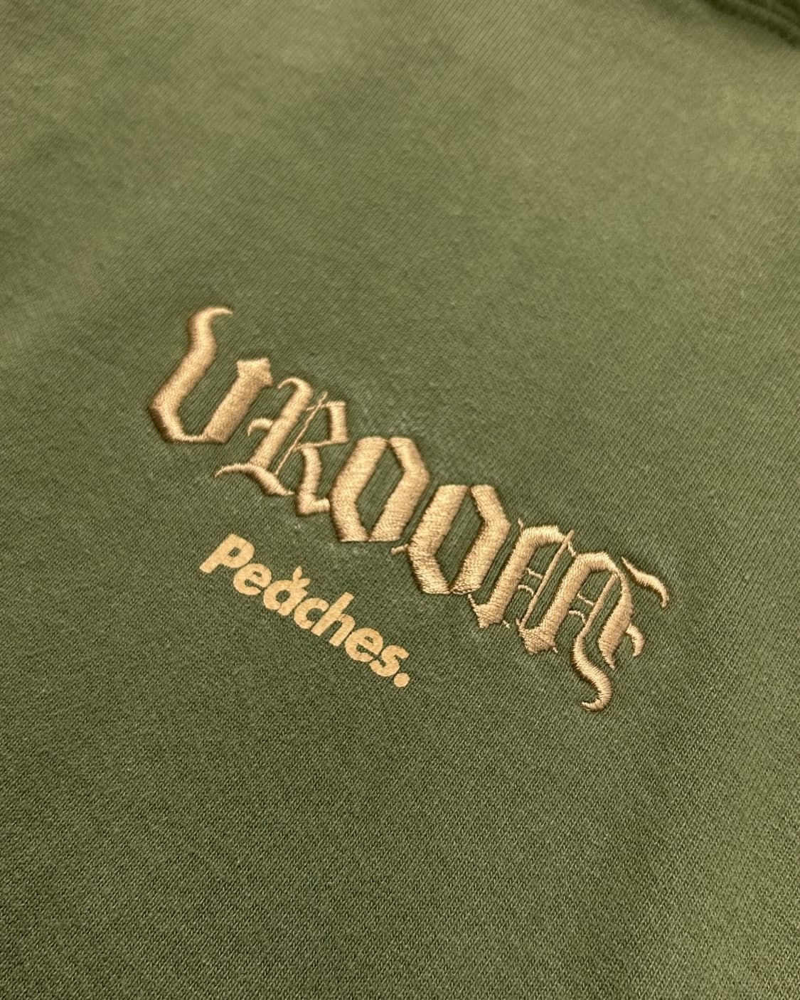 피치스 x 레디 vroom 굿즈 후드티 상품이미지5