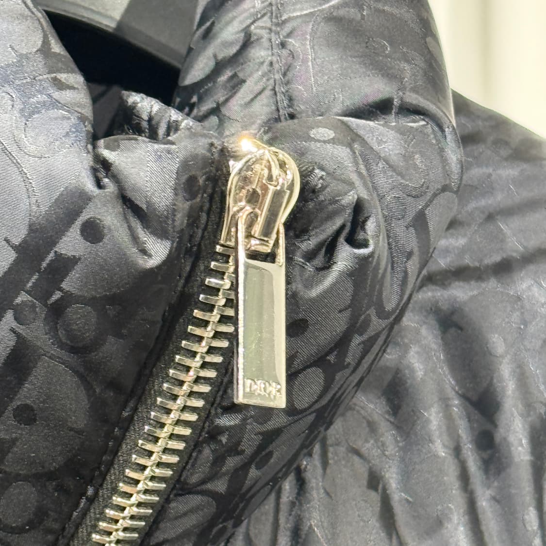 [정품] 24FW 디올 오블리크 테크니컬 자카드 패딩 48 블랙  상품이미지6