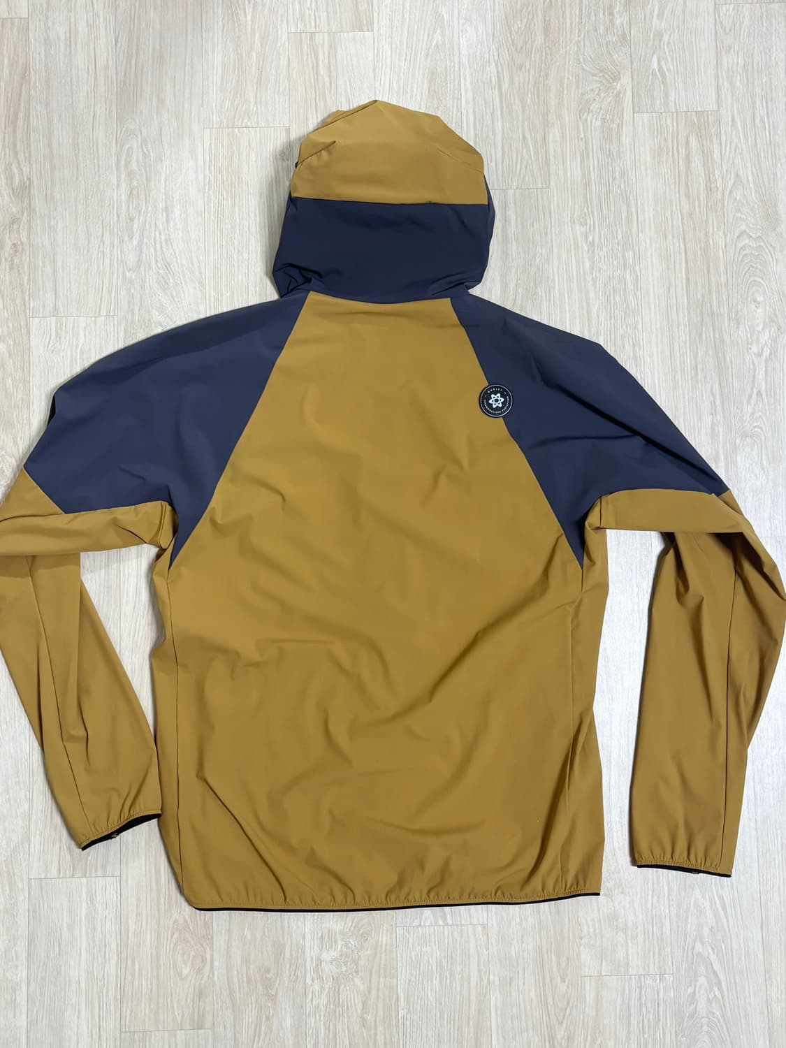 오클리 써모뉴클리어 tnp 후드 집업 바람막이 상품이미지2