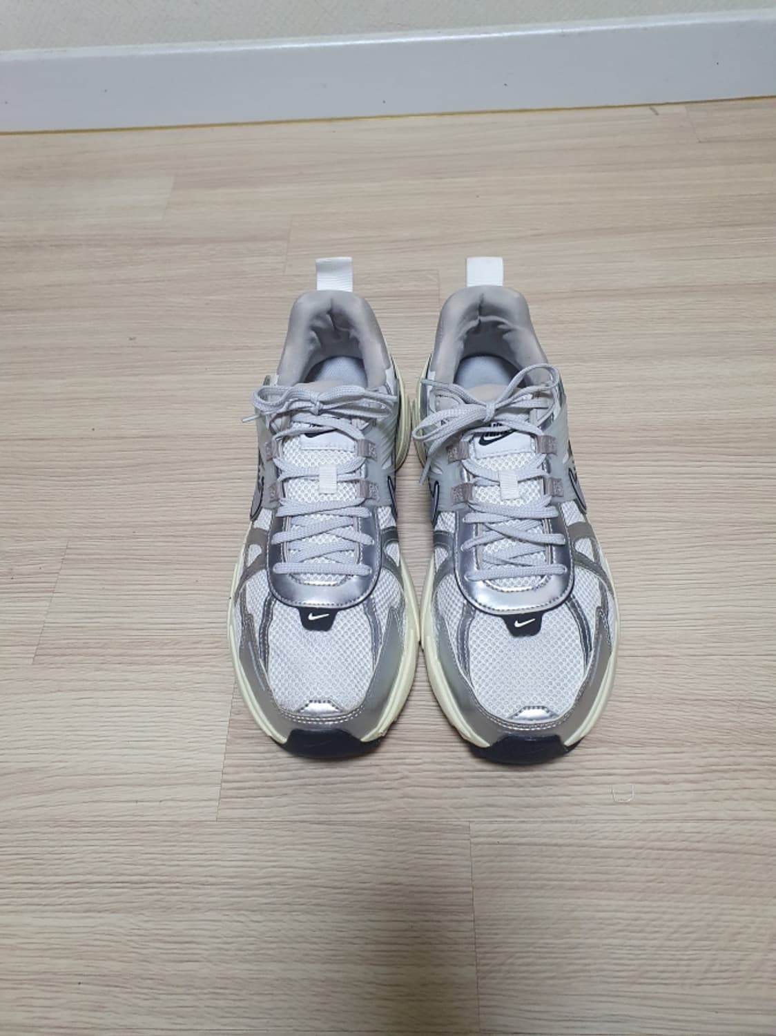 나이키 v2k 런 운동화 290 상품이미지3