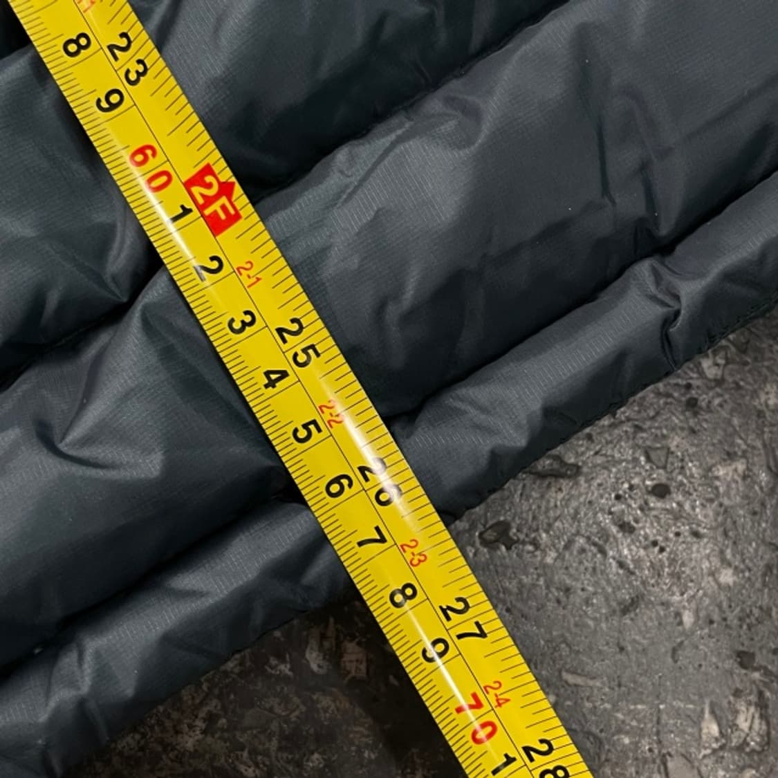 100 콜럼비아 경량패딩  상품이미지8