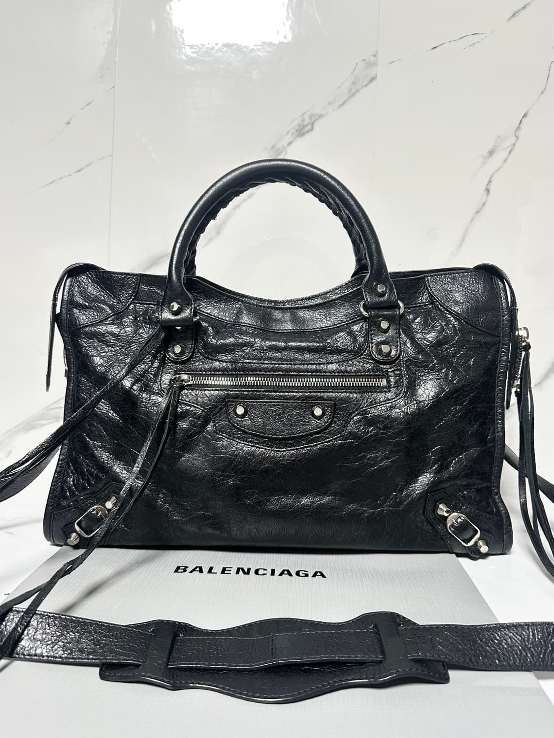 [A+ 정품] 발렌시아가 시티 모터백 미디움 블랙-2 상품이미지2