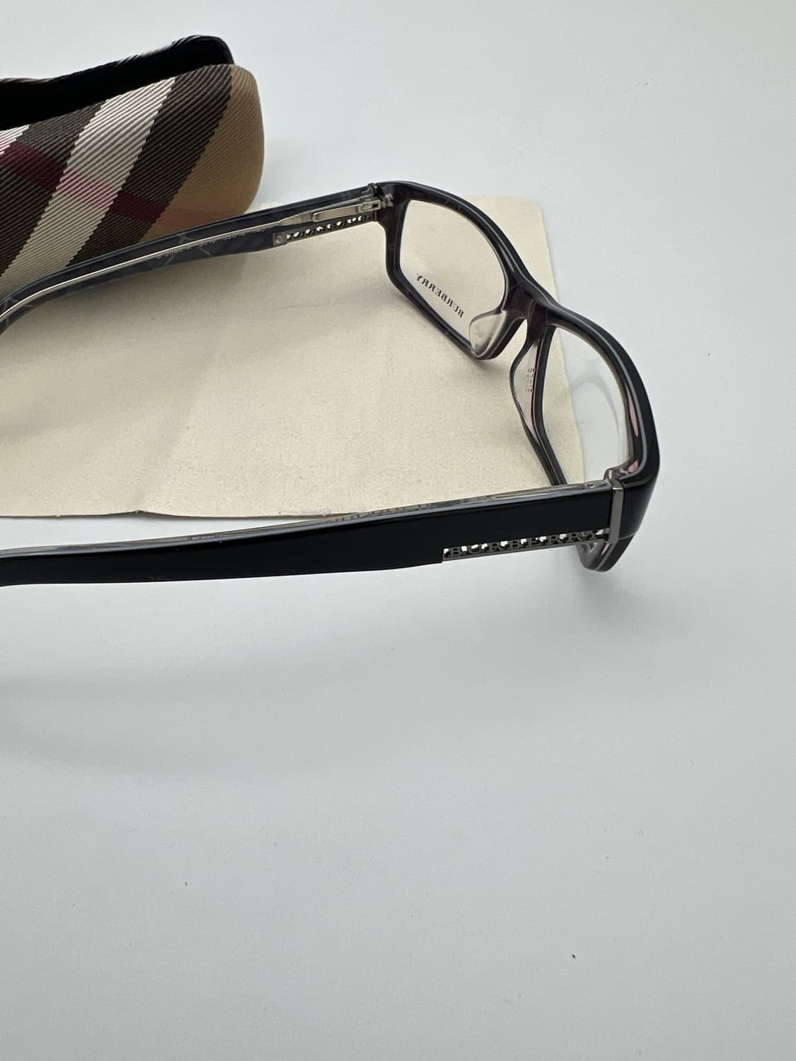 버버리 BURBERRY 스퀘어 뿔테 안경 B-2040-A 상품이미지4