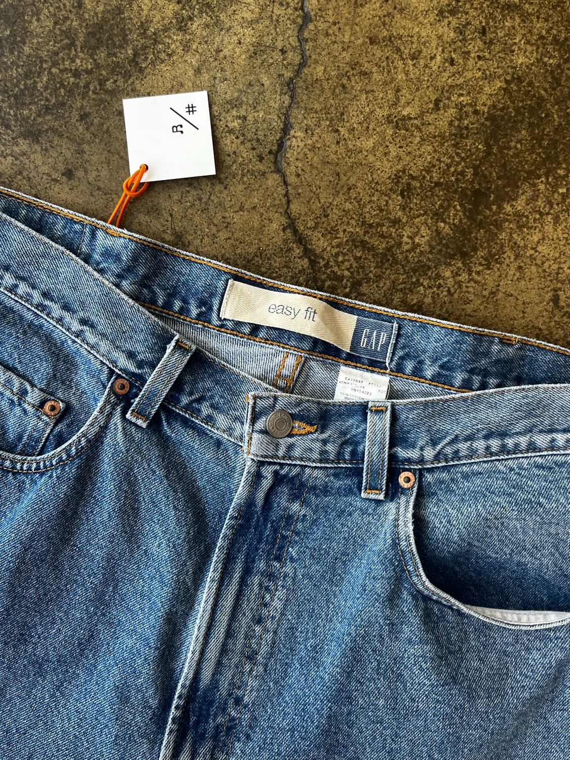 Old GAP Blue Jeans shorts  올드갭 데님 쇼츠 38“ 상품이미지2