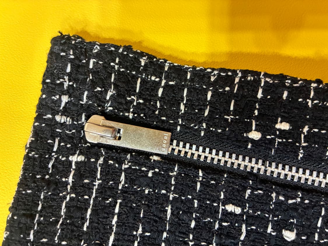 [새상품/정품] sacai 트위드 로고 지퍼 클러치 🖤 상품이미지3