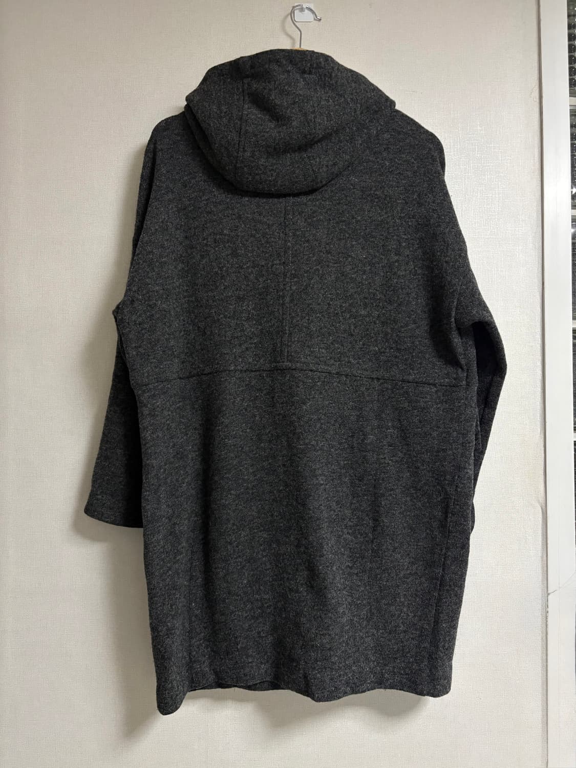 이세이미야케 빅 버튼 후드 울 코트 상품이미지3