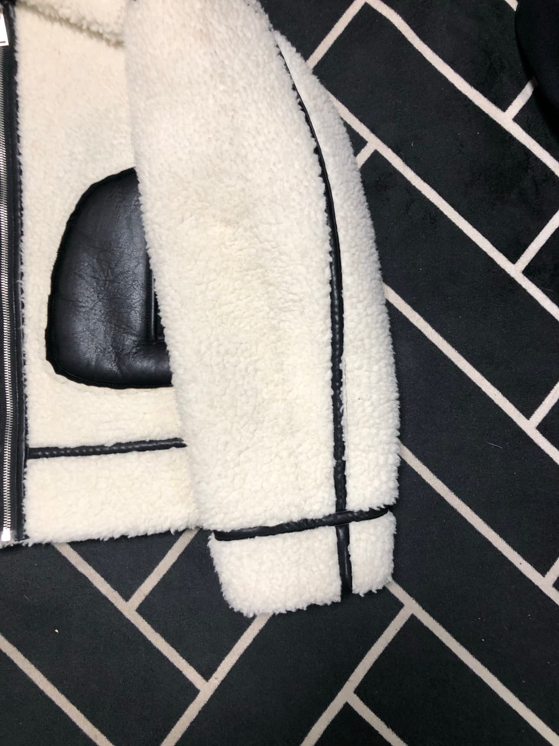 (횡재가)편집샵 리버시블 양면 무스탕/몽클레어 타임 솔리드 시스템 톰포드 상품이미지3