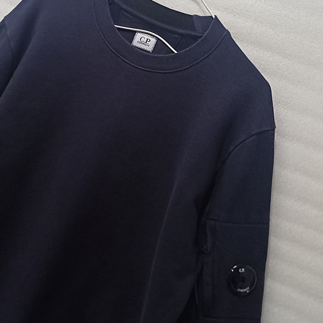 정품 CP 컴퍼니 렌즈 맨투맨 라운드 티 남성 M 봄 가을 사랑봉봉 상품이미지3