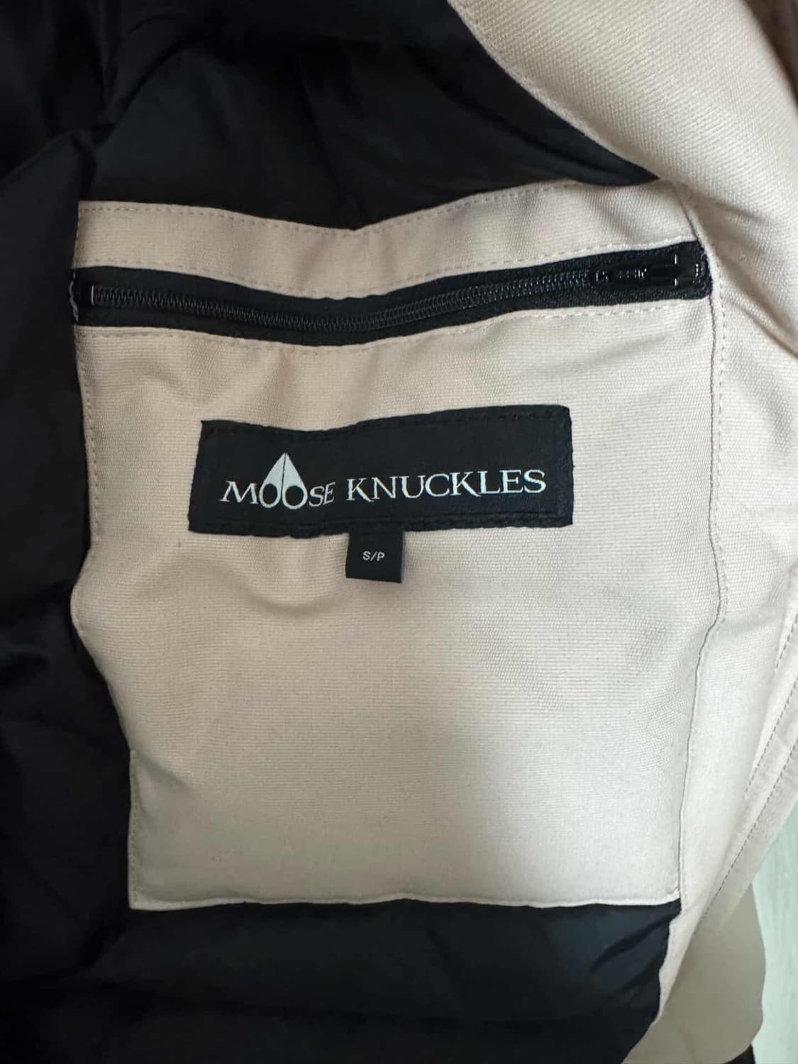 무스너클 로즈 스모크 (한정판) 상품이미지3