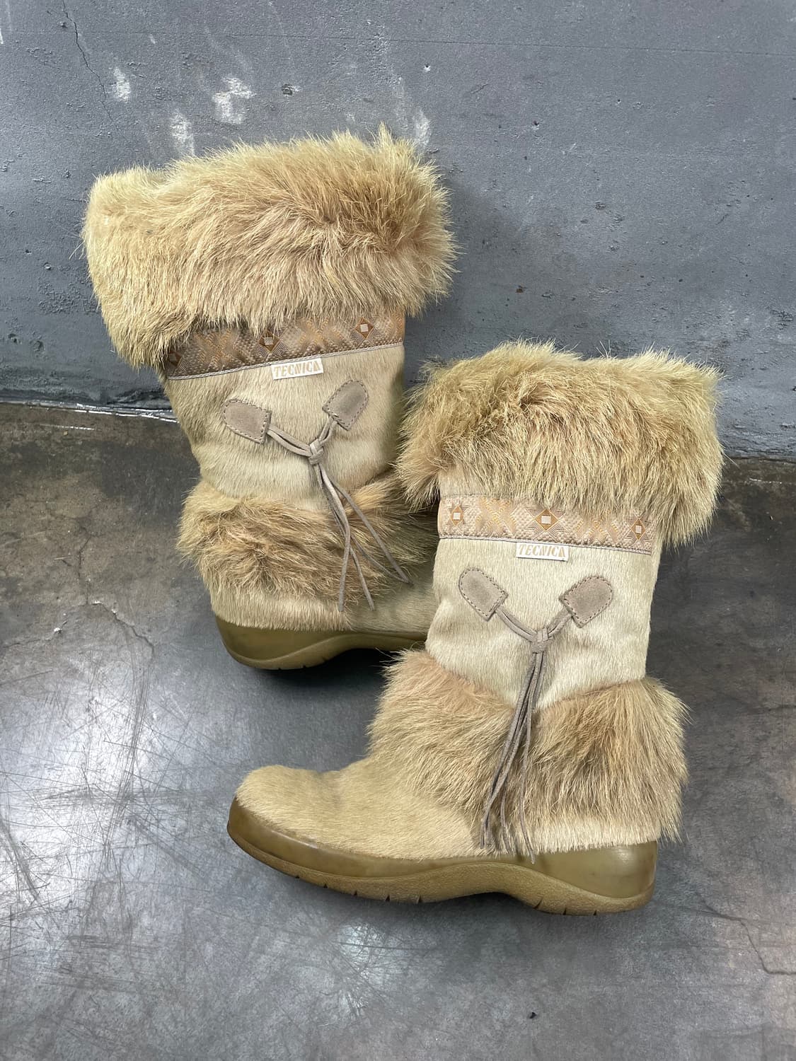 Tecnica 고트 퍼 부츠 상품이미지1