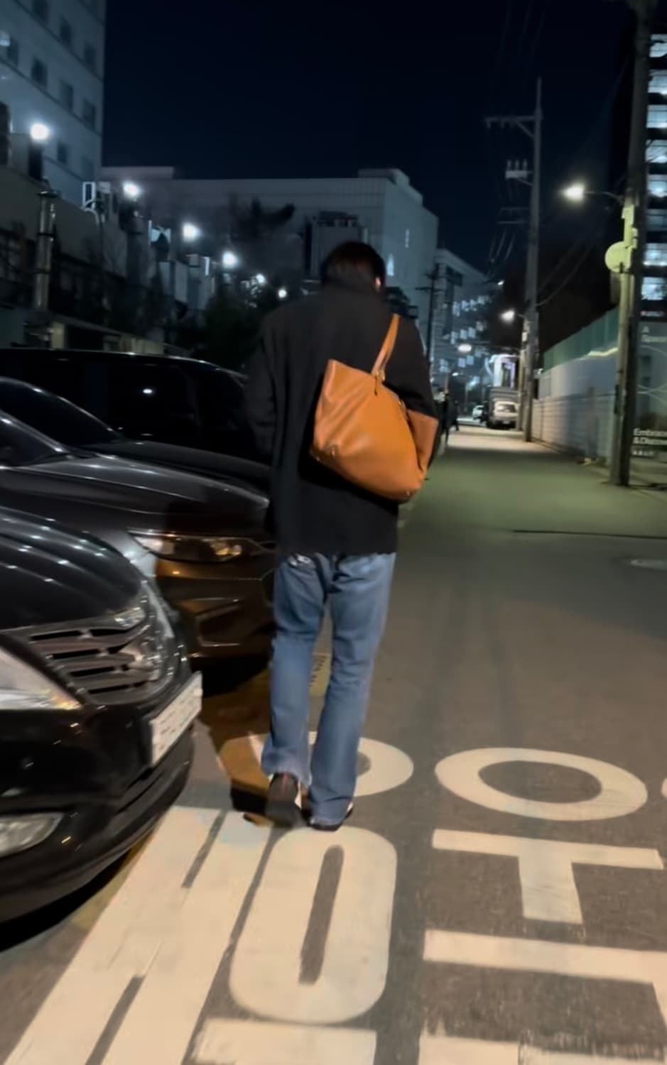 미우미우 비텔로 피닉스 레더 숄더백  상품이미지5