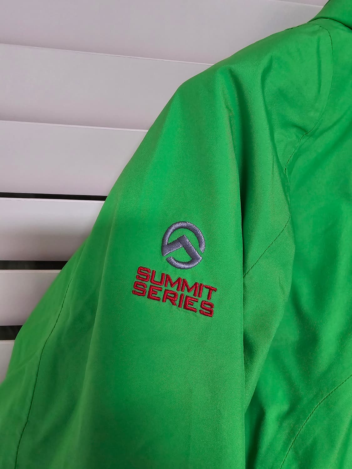 노스페이스 여성 써밋 고어텍스 바람막이 L(90) 상품이미지2