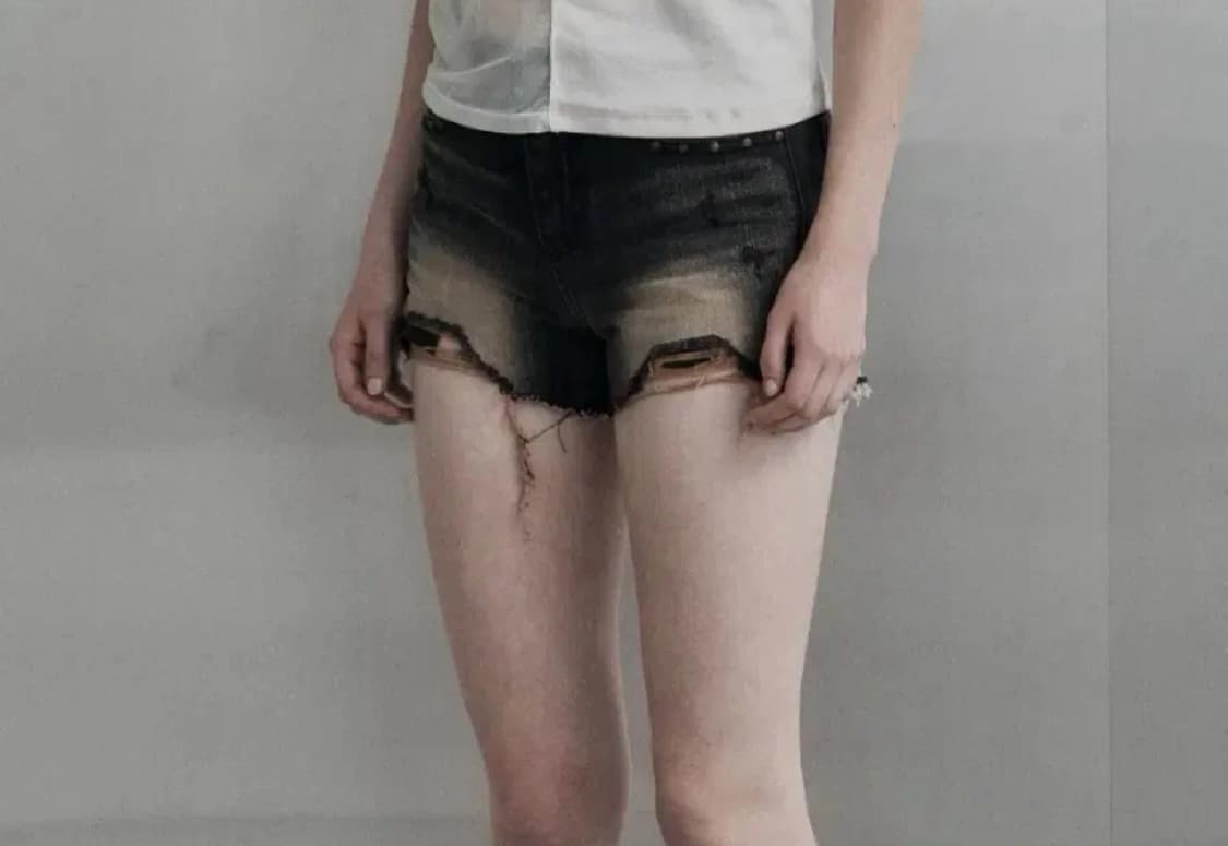 므넴 데미지 워싱 반바지 상품이미지1