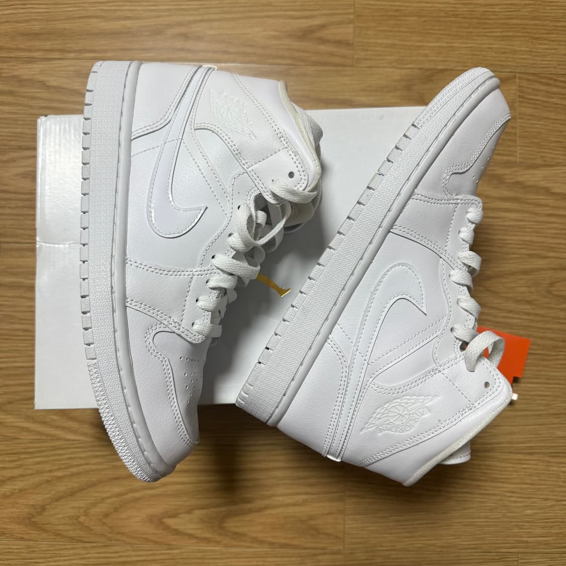 나이키 에어 조던1 미드 올백 250 상품이미지7