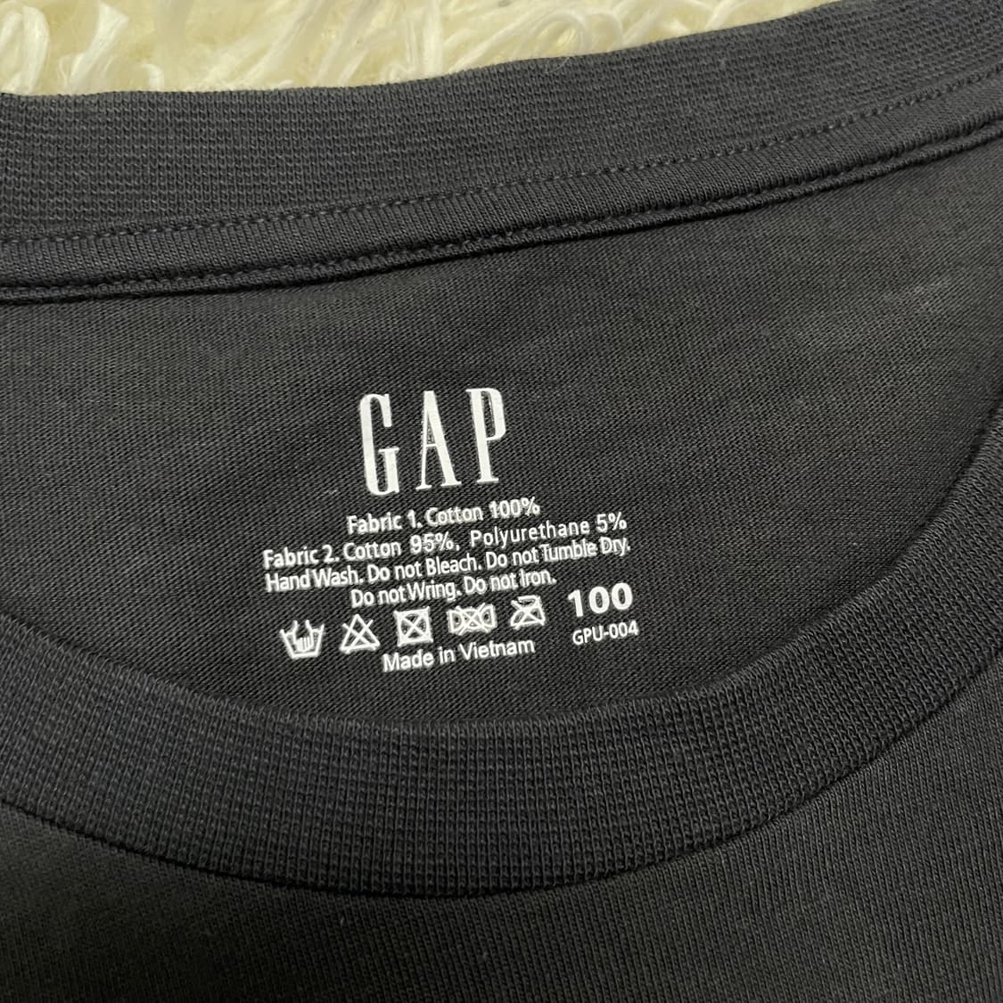 갭 GAP 스펠 로고 반팔티 차콜 상품이미지3