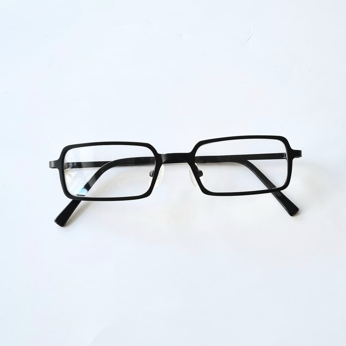 데드스탁 누구에게나 어울리는 가장 완벽한 스퀘어 안경테 689 상품이미지1