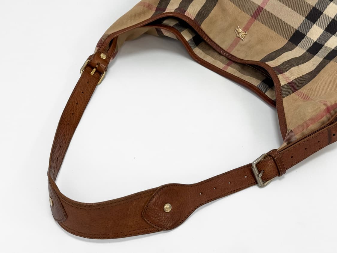 Burberry Canvas Leather Hobo Bag 상품이미지5