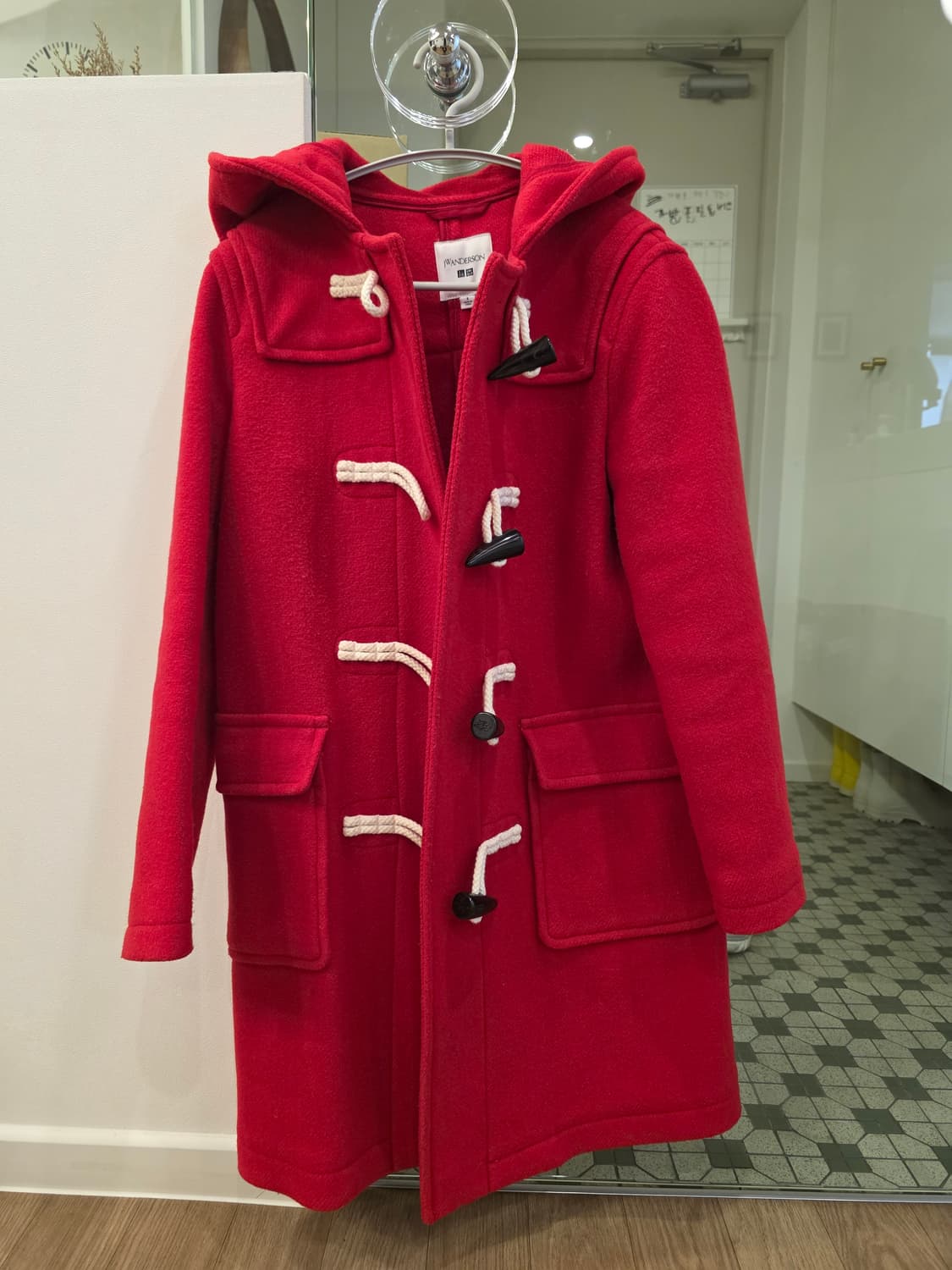 Jw Anderson 유니클로 레드 더플코트 상품이미지1