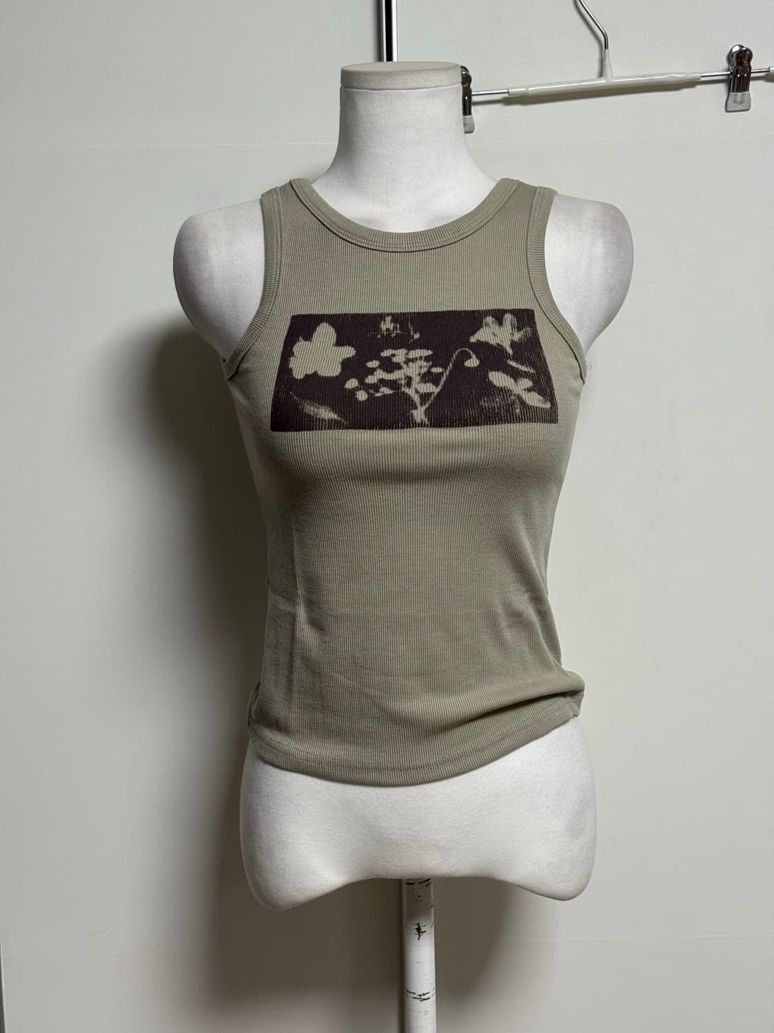 플라워 프린팅 나시 카키  상품이미지1