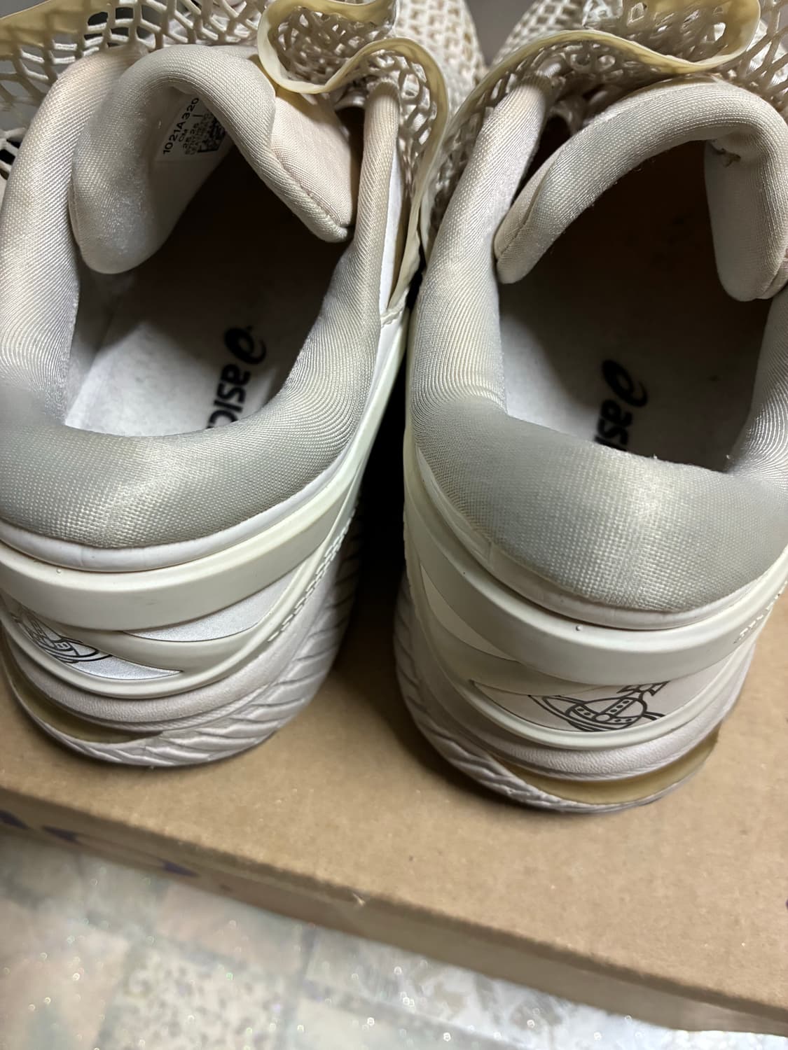 아식스 비비안웨스트우드 젤카야노 26 상품이미지5