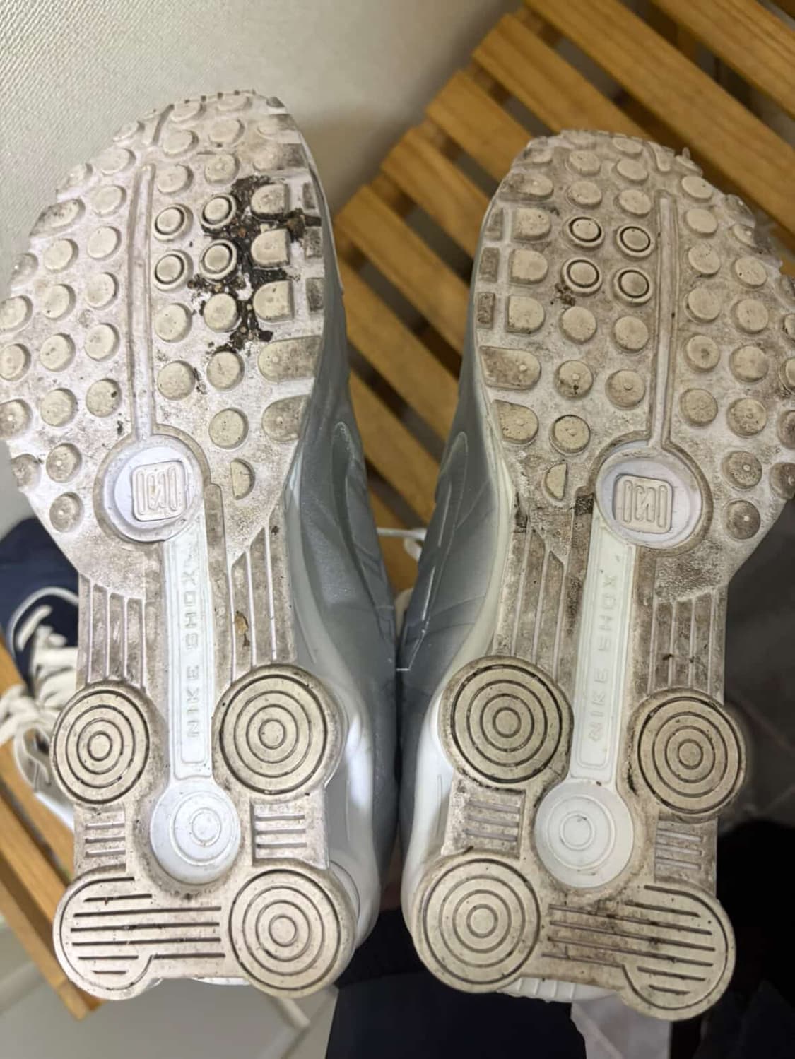 나이키 샥스 r4 상품이미지2