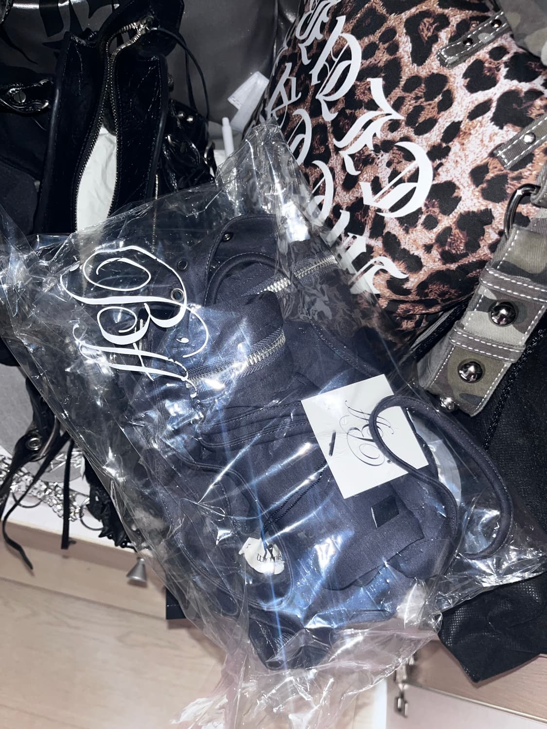 <새상품>비엔프롬 하이넥 버클 지퍼 원피스 상품이미지2