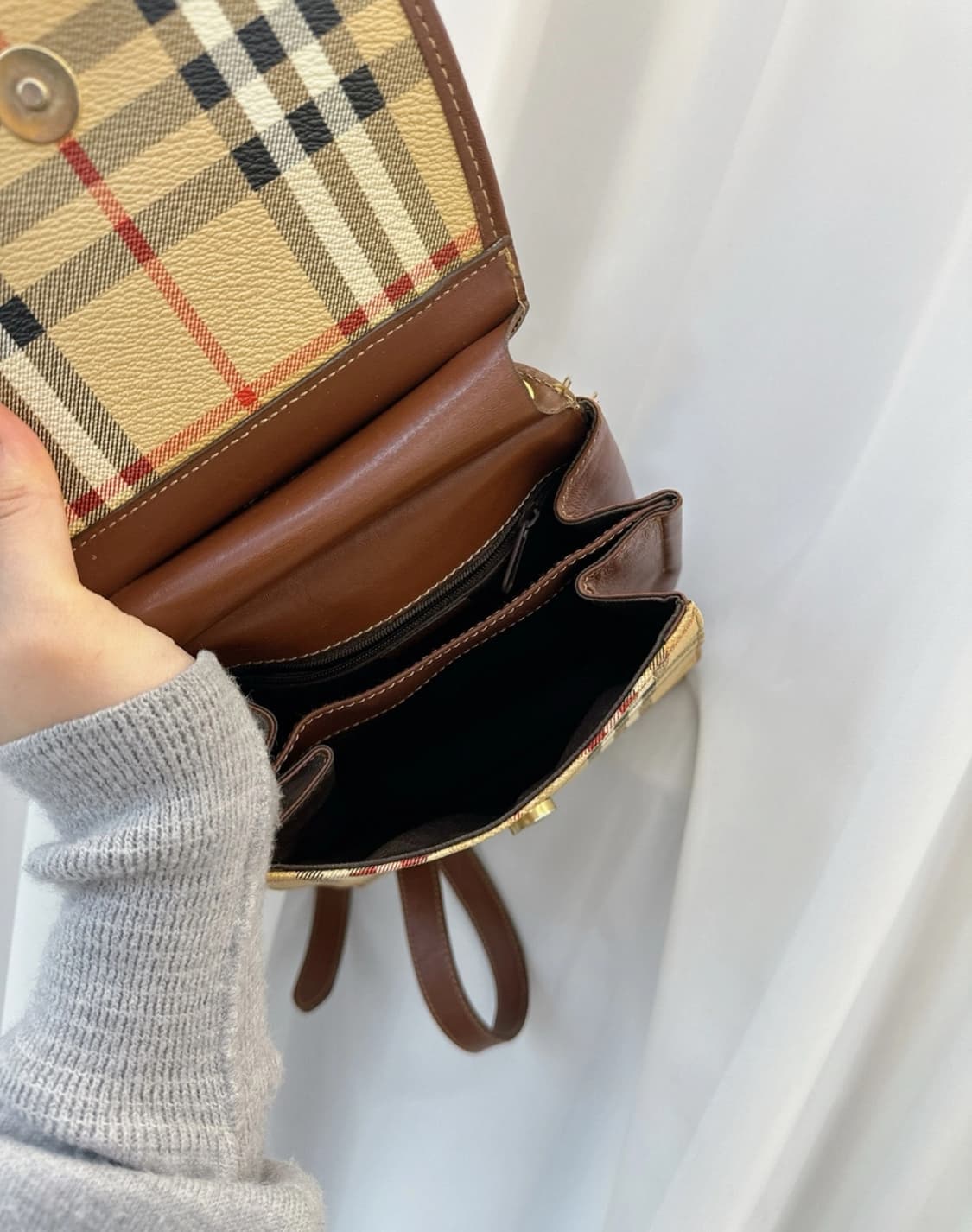 버버리 체크 빈티지 크로스백 상품이미지5
