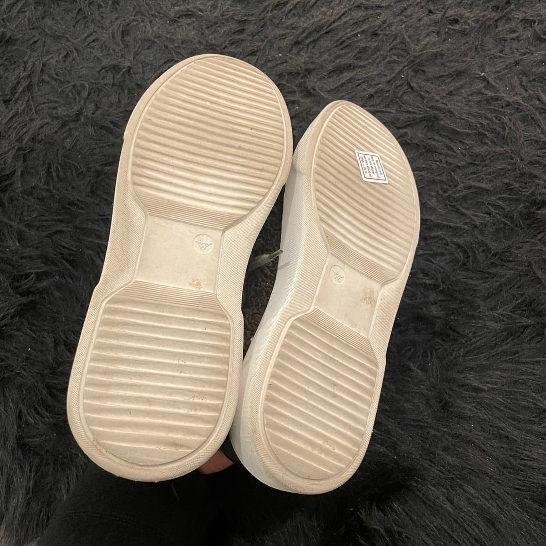 바이왈리드 스니커즈 상품이미지4