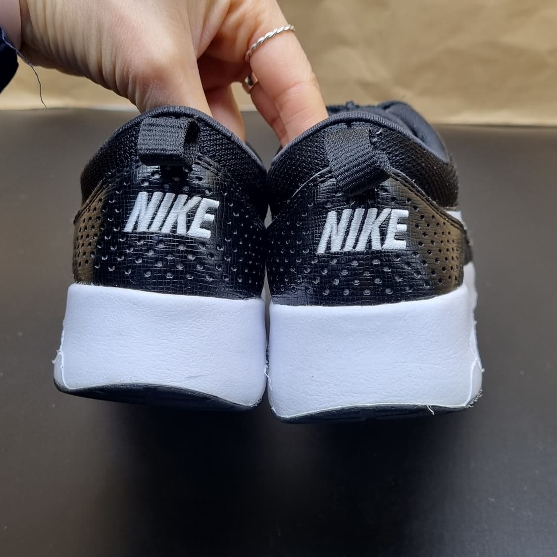 나이키 에어맥스 테아 블랙 여성운동화240 상품이미지4