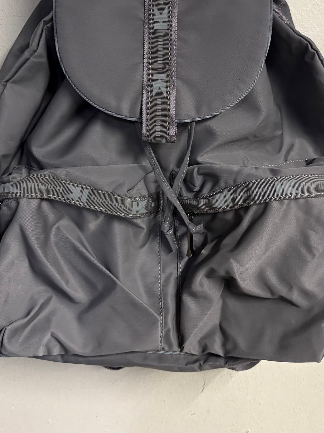 HIROKO KOSHINO SPORTS logo strap backpac 상품이미지4