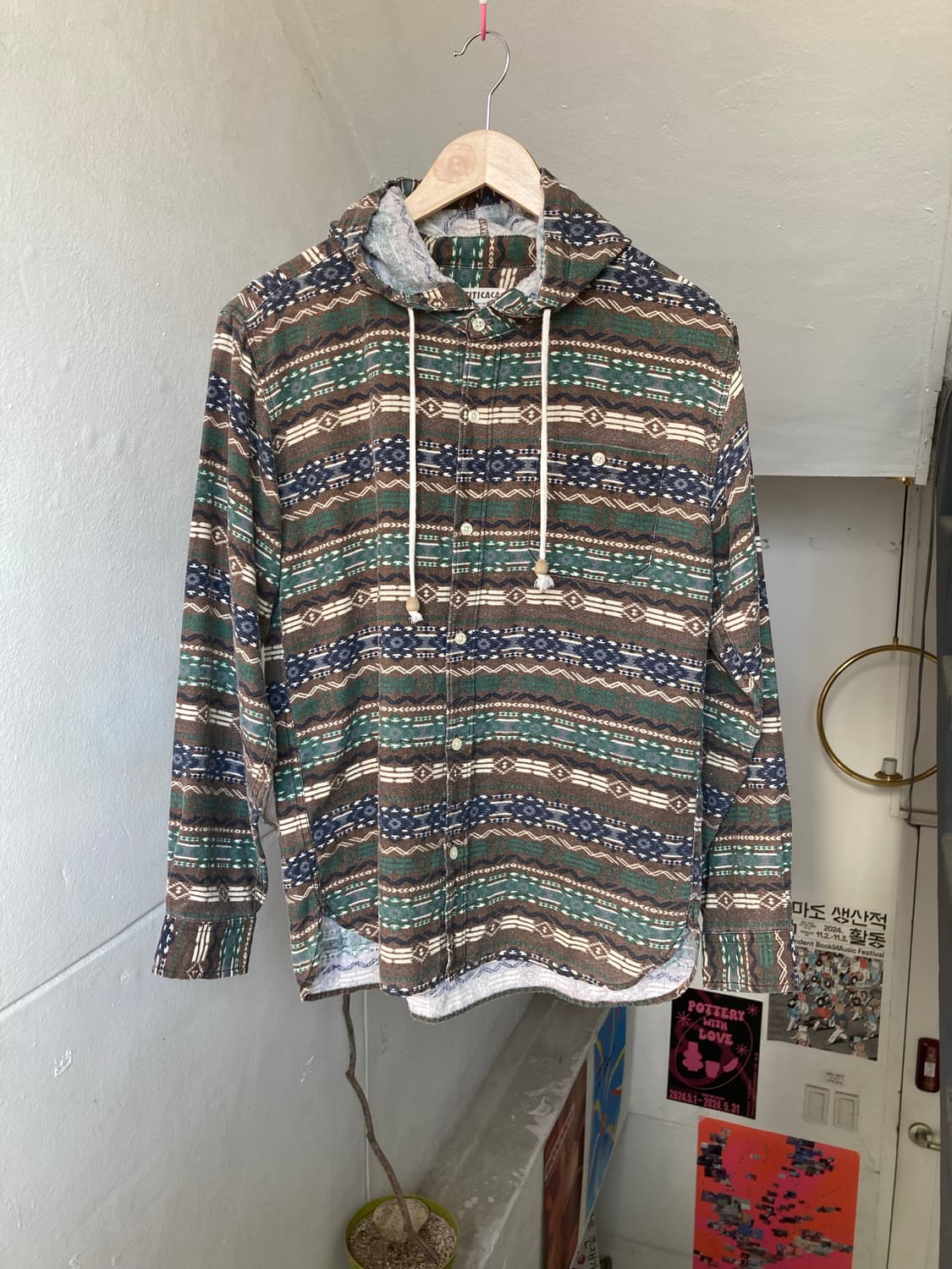 티티타카 패턴 후디 셔츠 상품이미지1