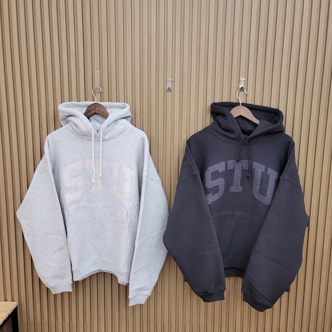 🔥[새상품/정품]🔥 스투시 아플리케 기모 후드티 남녀공용 2color 상품이미지2