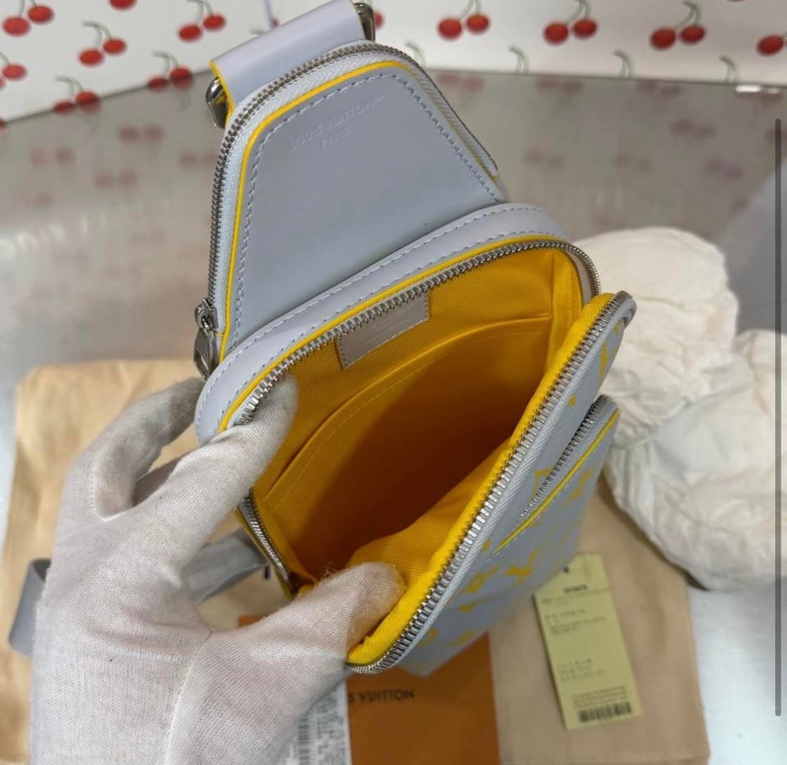 [리오브] 루이비통 모노그램 이클립스 에비뉴 슬링백 상품이미지4