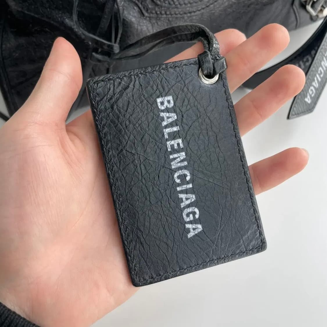 발렌시아가 시티 모터백 블랙 스몰 은장 상품이미지5