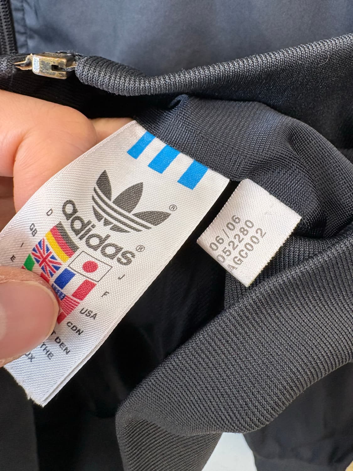 아디다스 00s 빈티지 검금 트레포일 로고 트랙 자켓 상품이미지7