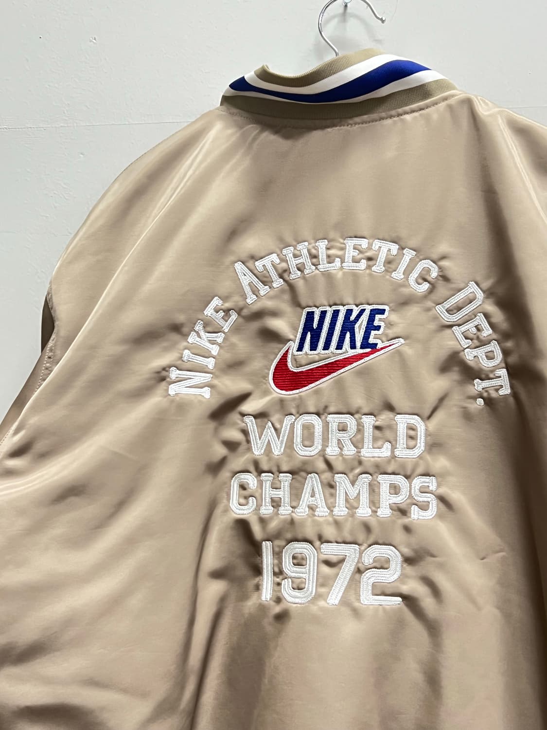 나이키 덕아웃 루즈 새틴 자켓 베이지 상품이미지7