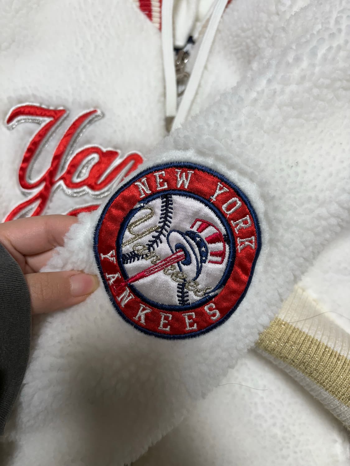 MLB 뉴욕양키즈 크림 양털 후리스 후드집업 상품이미지3