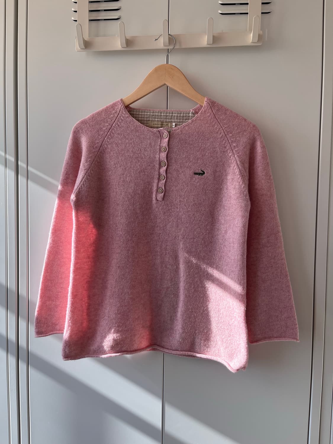 크로커다일 우드단추 연분홍 울니트 상품이미지8