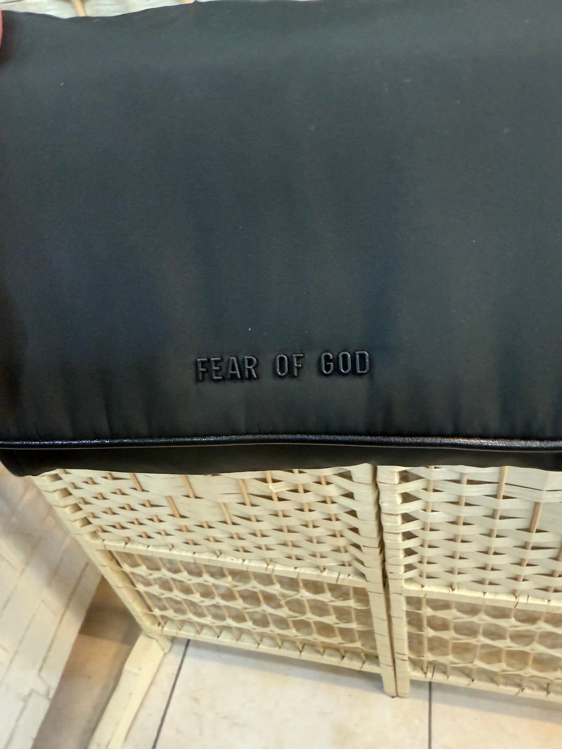 정품 피어오브갓 메신저 크로스백 팝니다 상품이미지2