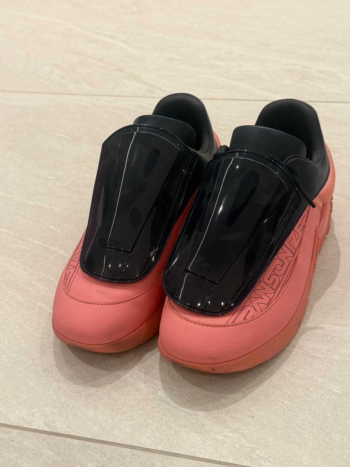 라프 시몬스 핑크 운동화 상품이미지1