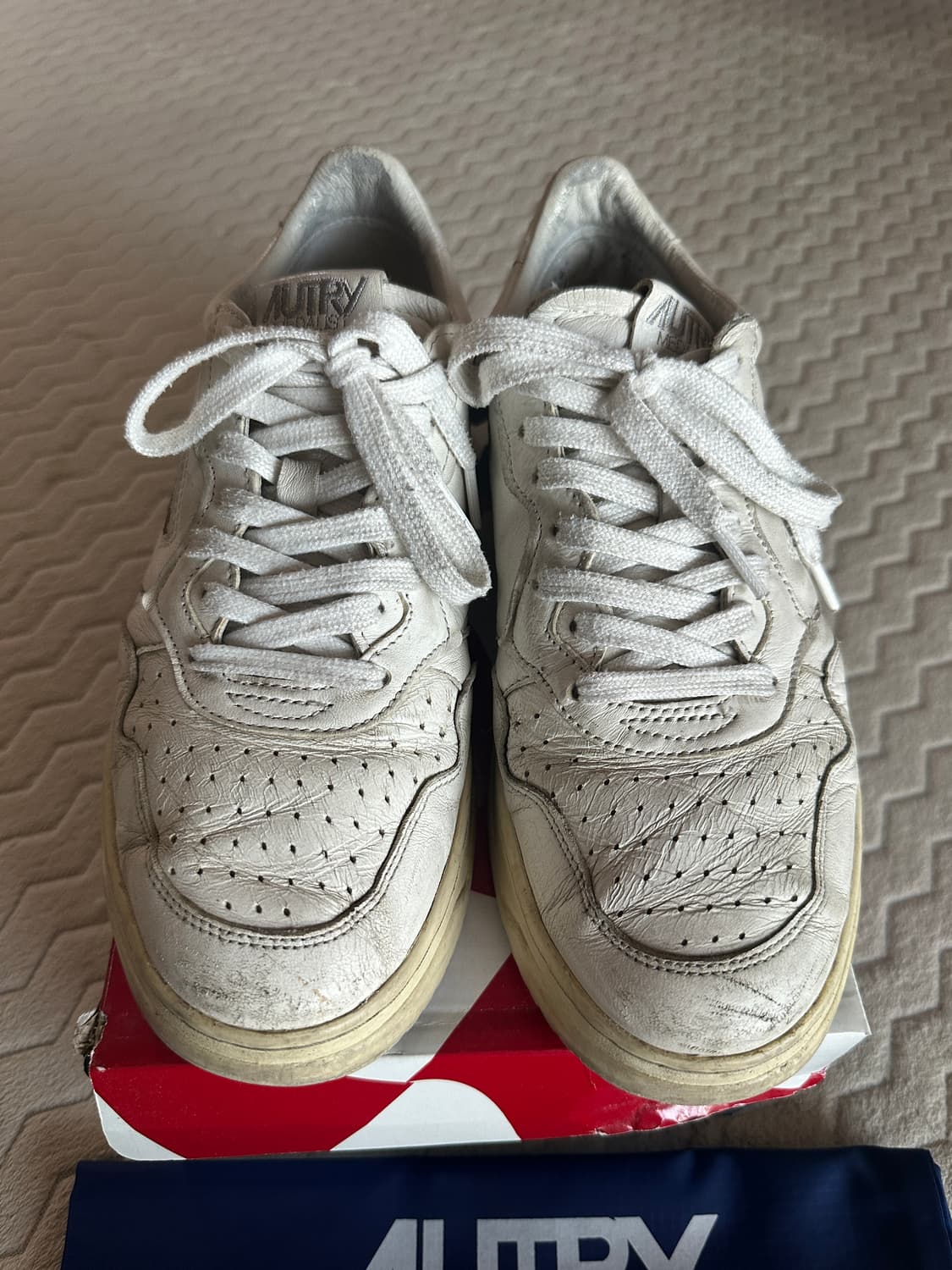 [42] 오트리 메달리스트 고트스킨 상품이미지2