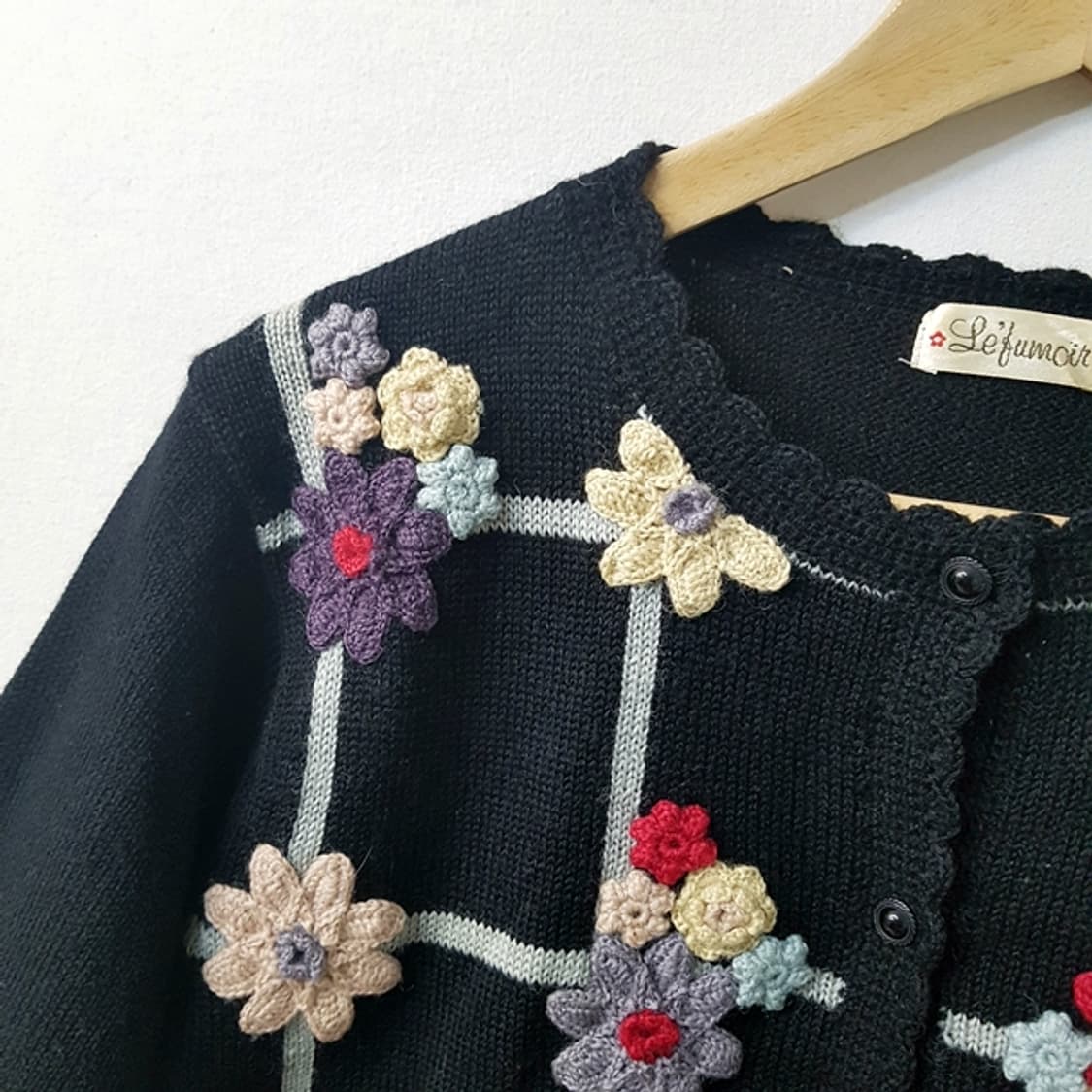 fumo 꽃장식 모 100% 가디건 블랙 상품이미지4