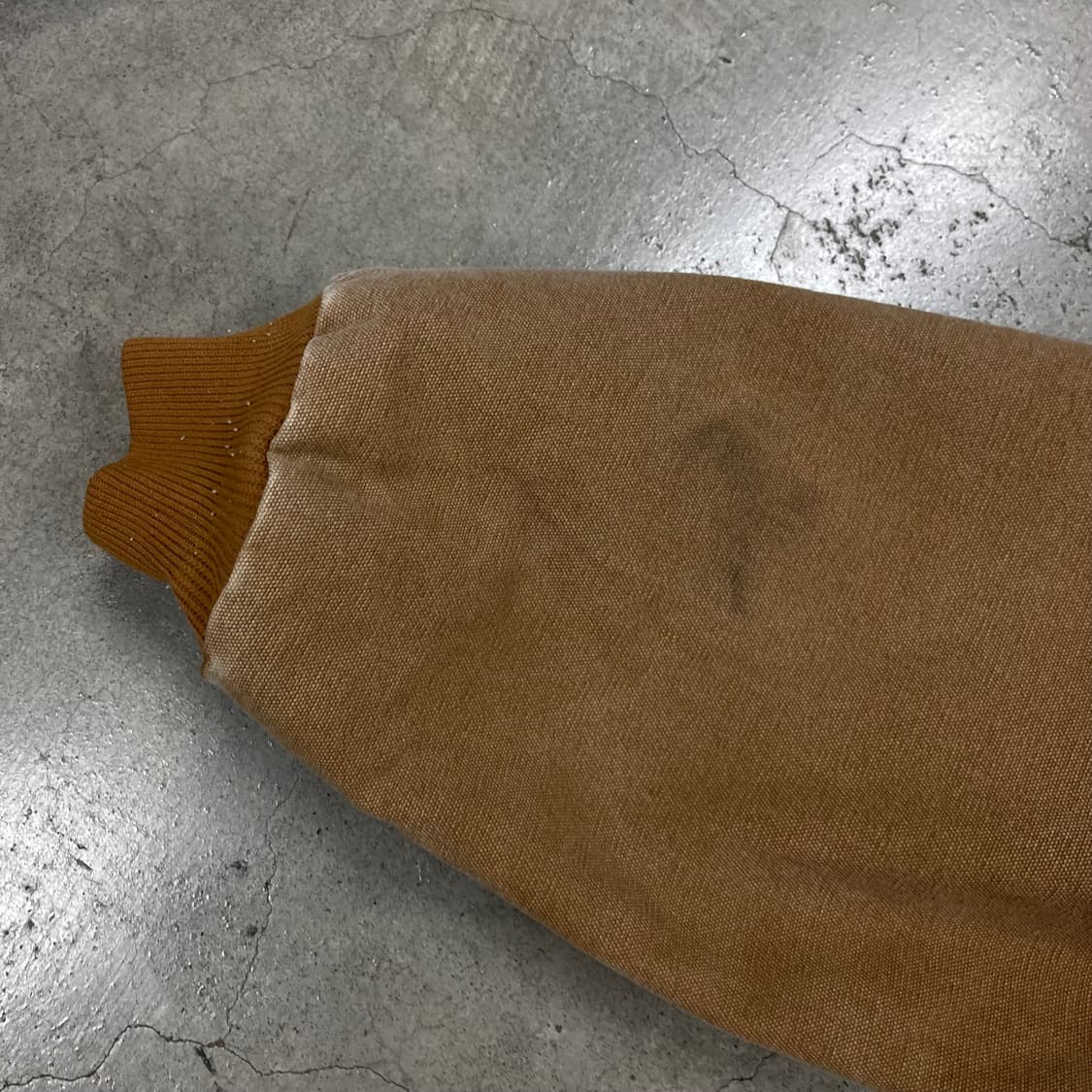 칼하트 J130 브라운 컬러 덕 액티브 자켓 상품이미지3