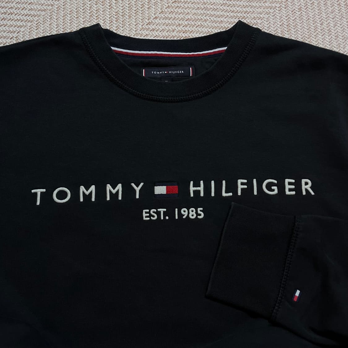 [정품] 타미 블랙 일자로고 기모 맨투맨 [ XL ] 상품이미지4
