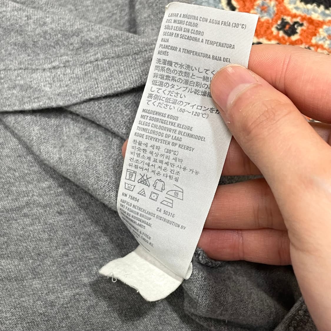 아베크롬비 스펠로고 그레이 반팔티셔츠 남성M 상품이미지5