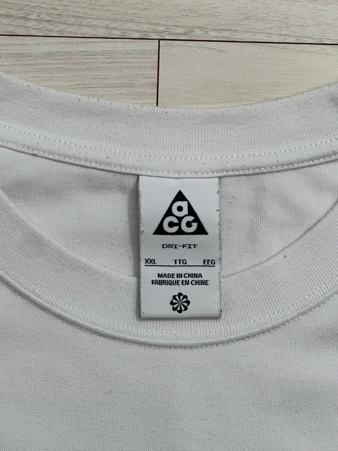 나이키 ACG 반팔 티셔츠 2XL 상품이미지3