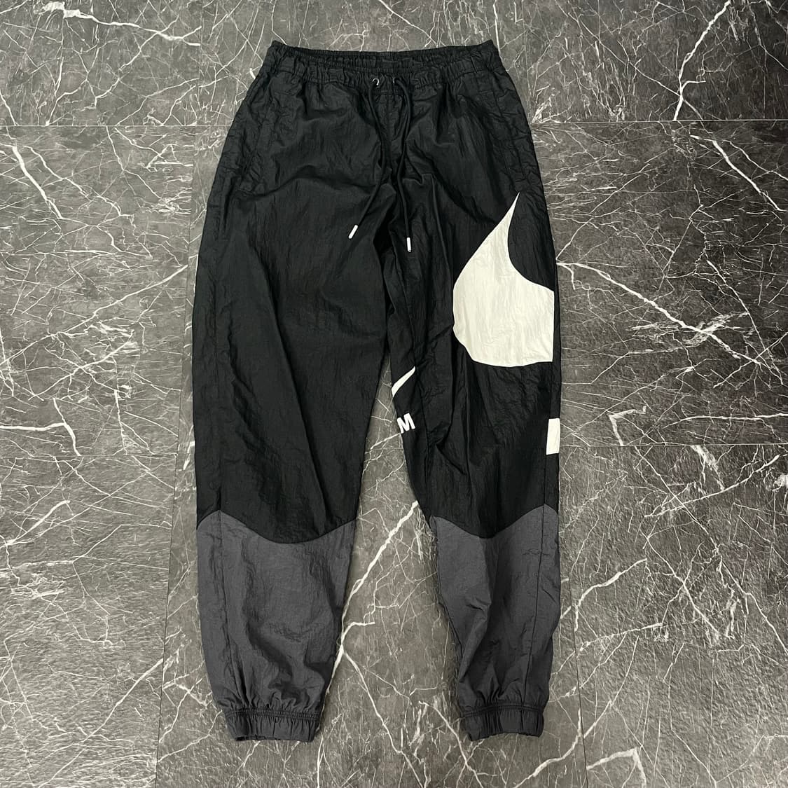 나이키 빅스우시 나일론 우븐 조거 트랙팬츠 상품이미지1