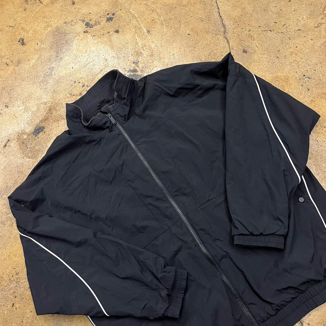 [정품/L] 아디다스 블랙 라인 포인트 바람막이 점퍼 b10 상품이미지1