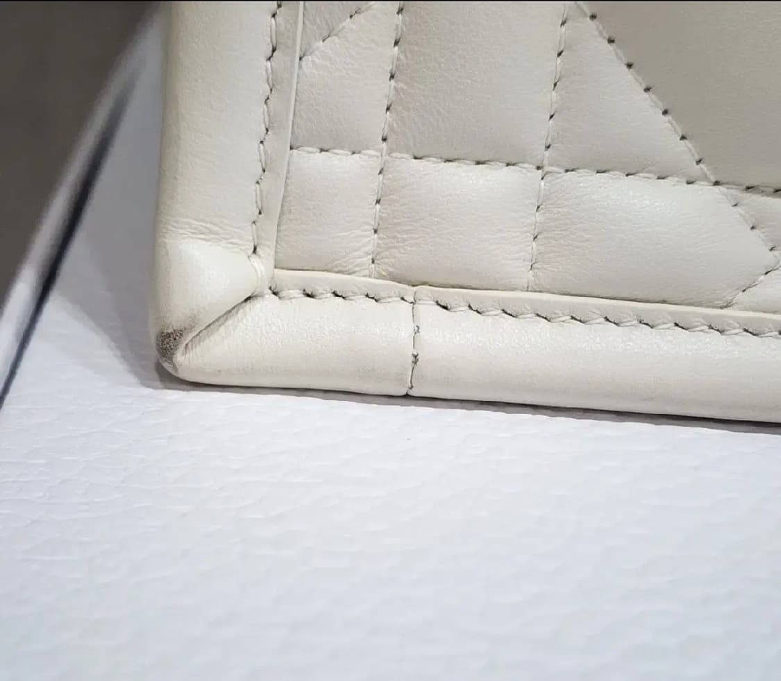 디올 북토트 스몰백 레더 라떼 25.06월 +이너백 상품이미지7